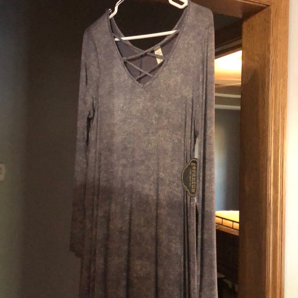 Very cute, never worn!
